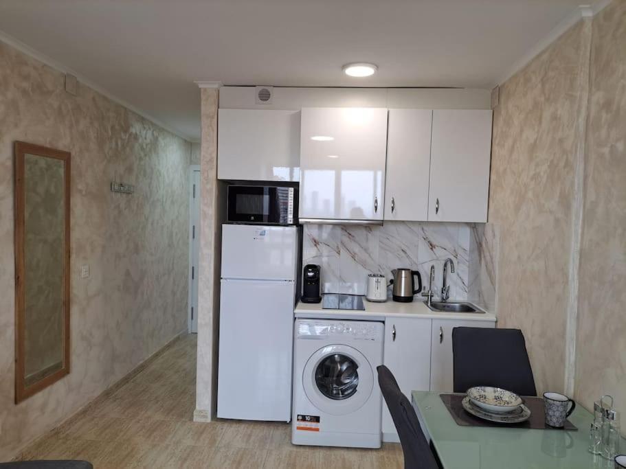 Cozy Studio With Sea View Apartment Benidorm Exterior photo
